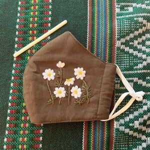 BLUE Tag Bridal Embroidered Daisy Face Mask